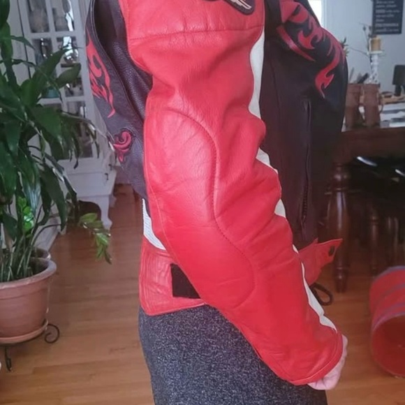 🔥  Akoury Genuine Leather Motorcycle Jacket – Vintage Biker Style 🔥 - Picture 12 of 14